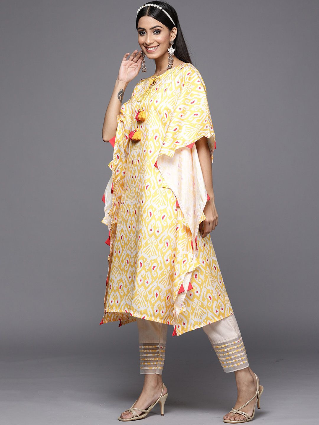 Indyancart IE Paisley Printed Keyhole Neck Ikat Kaftan Kurta With Trouser