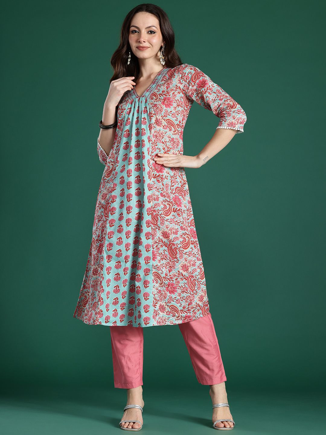 Dhiyona IE Women Floral Printed Pure Cotton Kurta