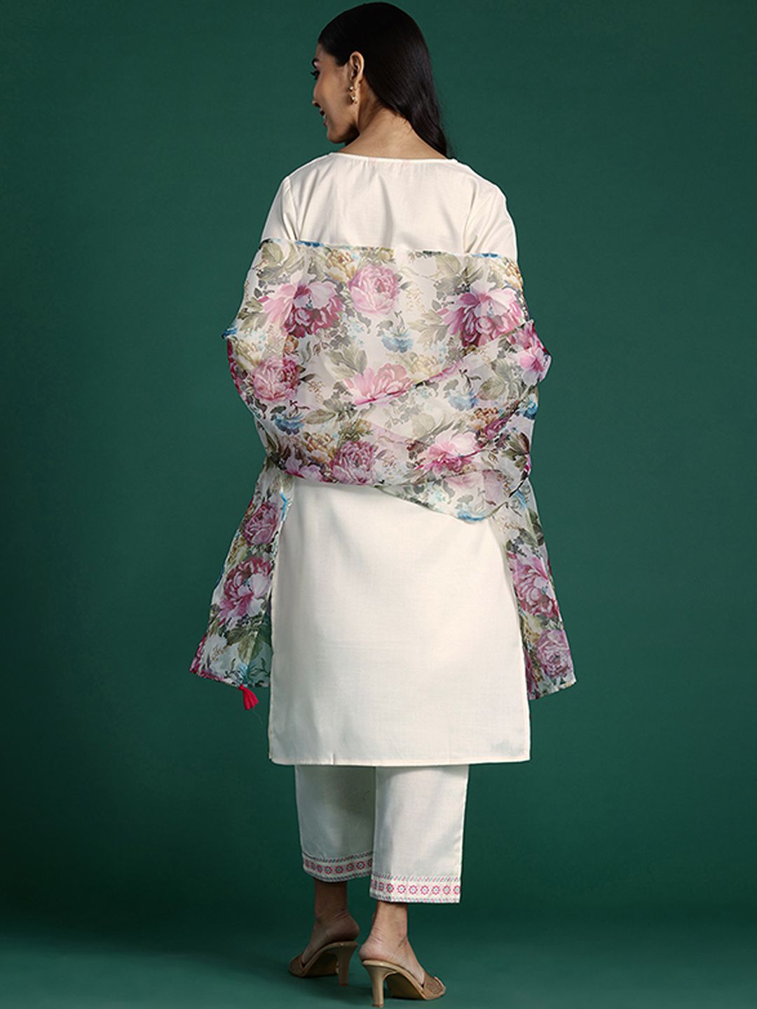 Indyancart IE Women Floral Yoke Design Regular Thread Work Pure Cotton Kurta with Trousers & With Dupatta