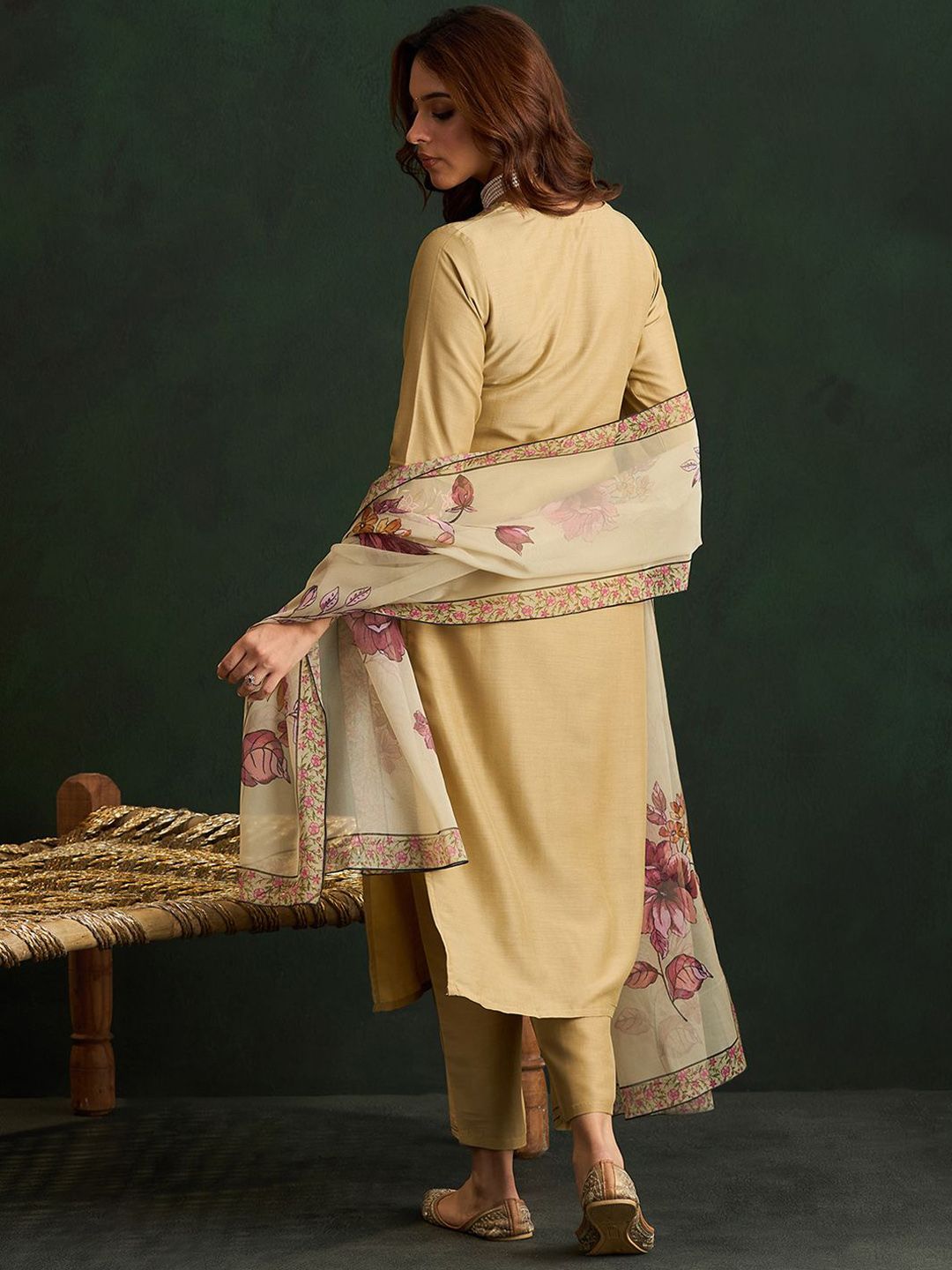 Indyancart IE Floral Embroidered Thread Work Kurta With Trousers & Dupatta