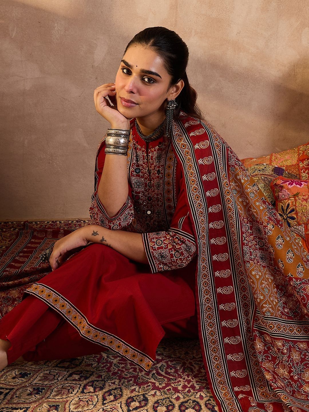 Women Ethnic Motifs Embroidered Beads and Stones Pure Cotton Kurta with Trousers