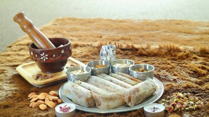 Godavari Vantillu Dry Fruit Pootharekulu - Indyancart