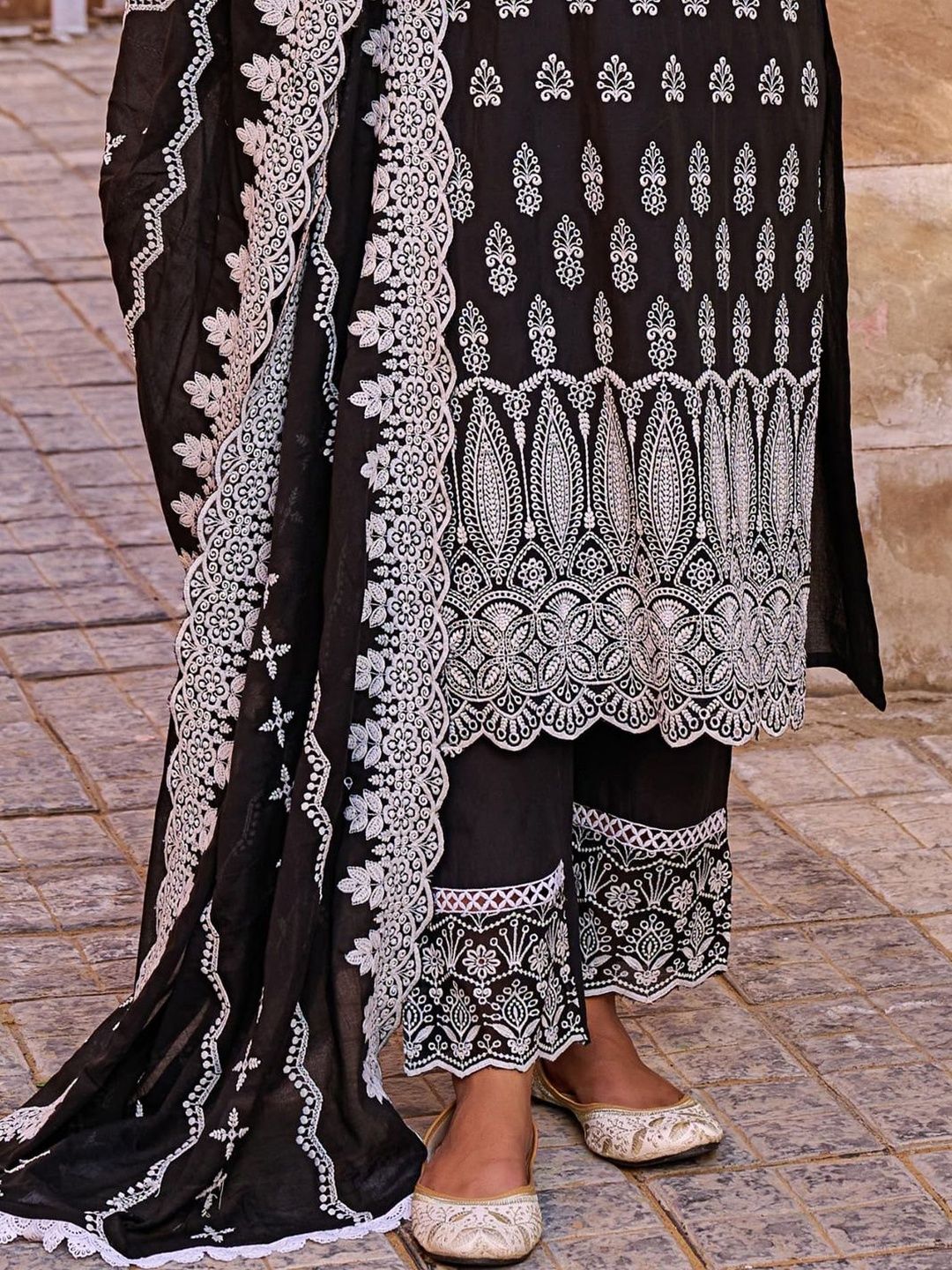 Women Ethnic Motifs Embroidered Regular Pure Cotton Kurta With Trousers & Dupatta