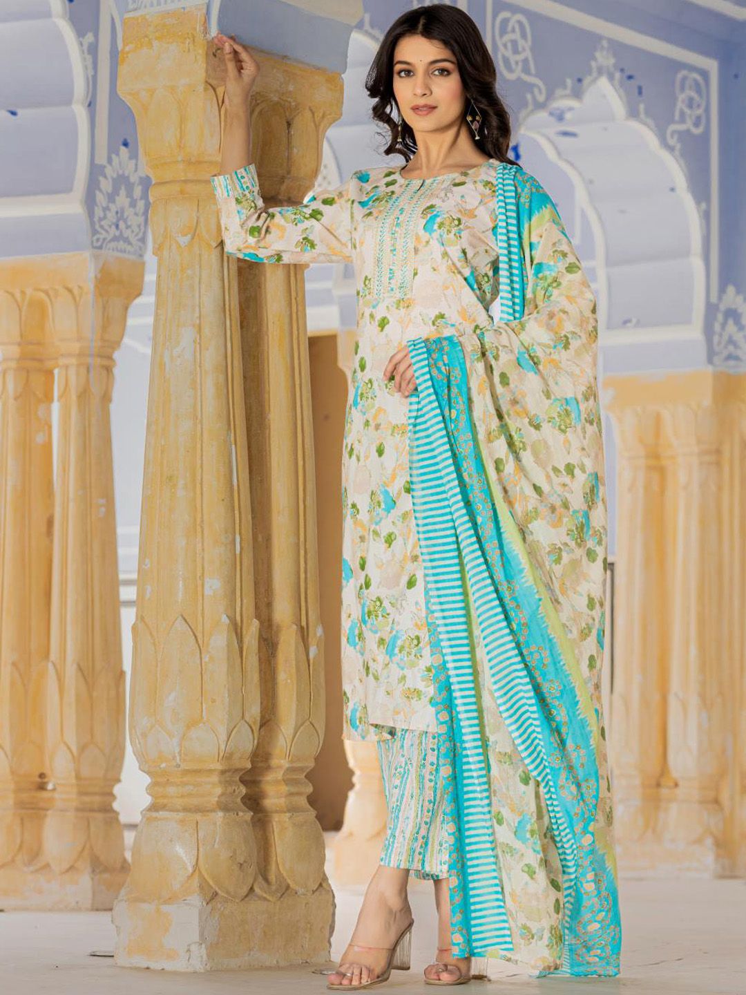 Indyancart VA Women'sFloral Printed Regular Beads and Stones Kurta with Trouser & Dupatta