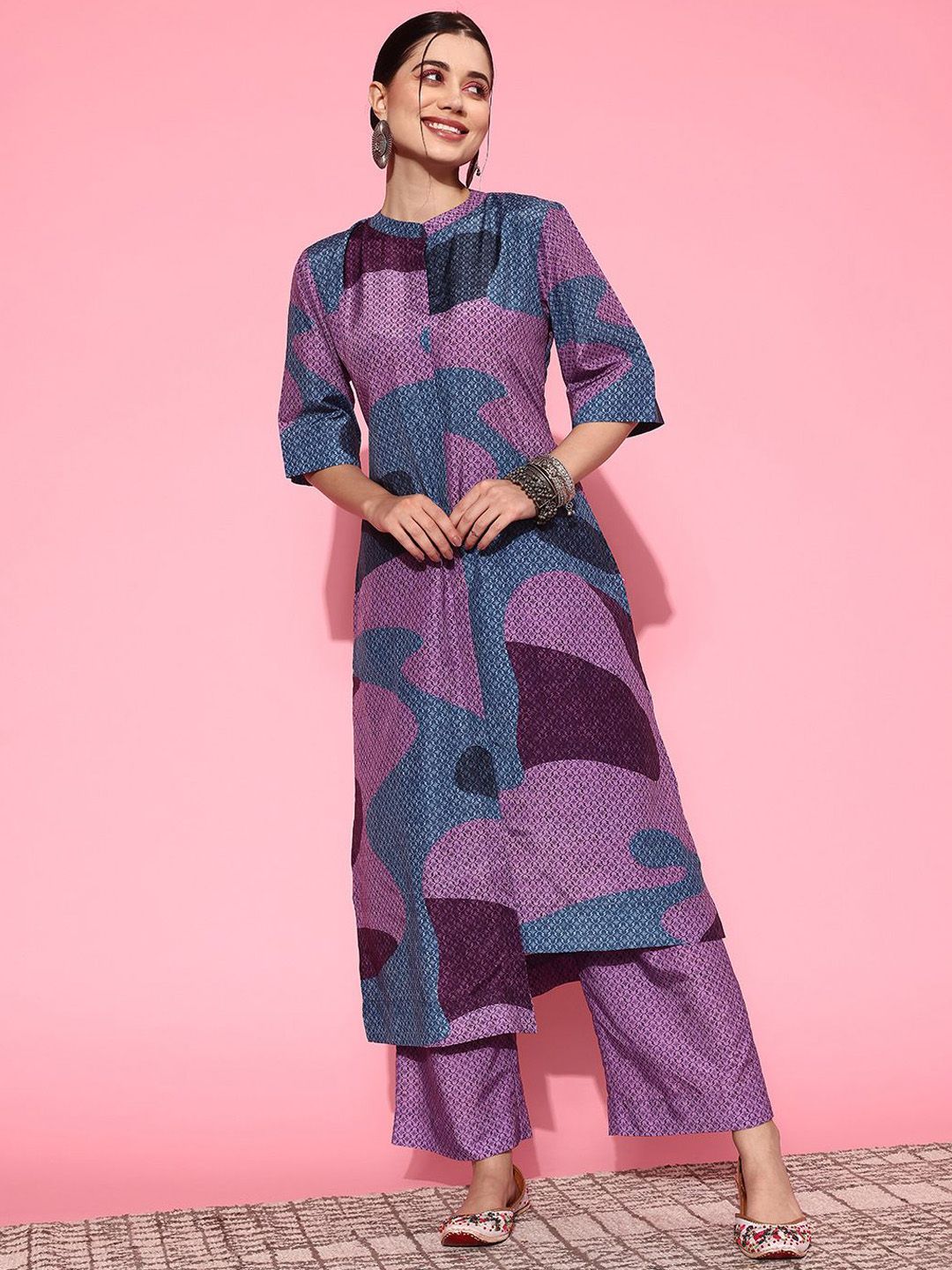 Indyancart VA Women'sAbstract Printed Mandarin Collar Straight Kurta with Trousers