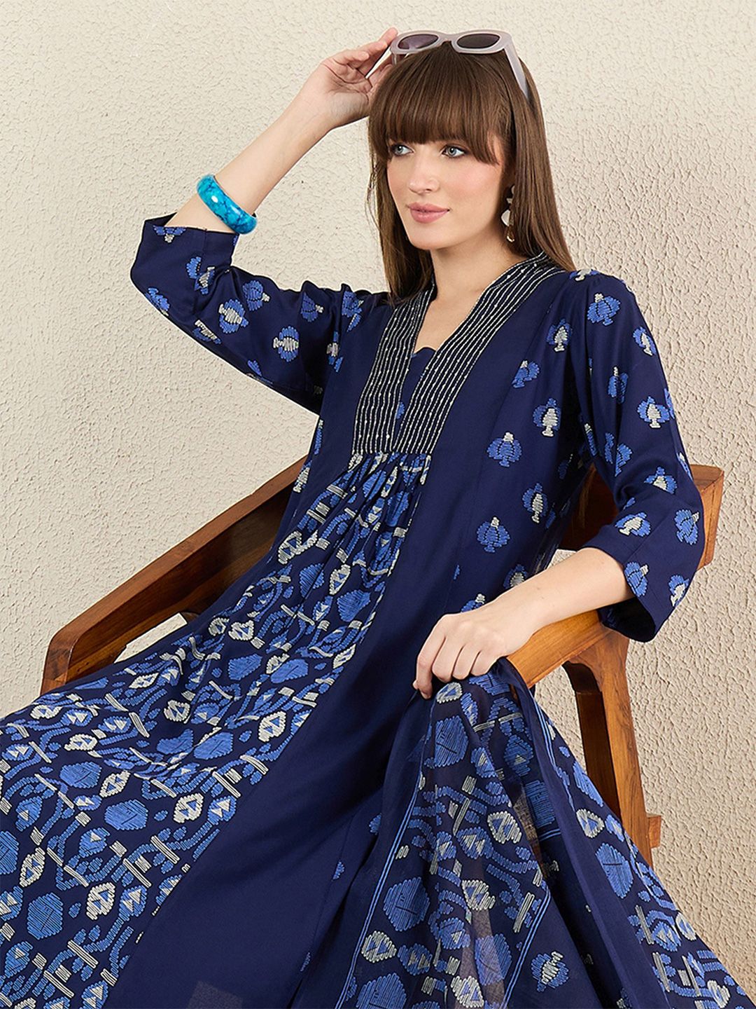 Indyancart IE Women Quirky Printed Cotton Kurta with Trousers & Dupatta