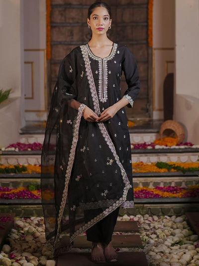 Indyancart IE Ethnic Motifs Embroidered Kurta With Trousers & Dupatta