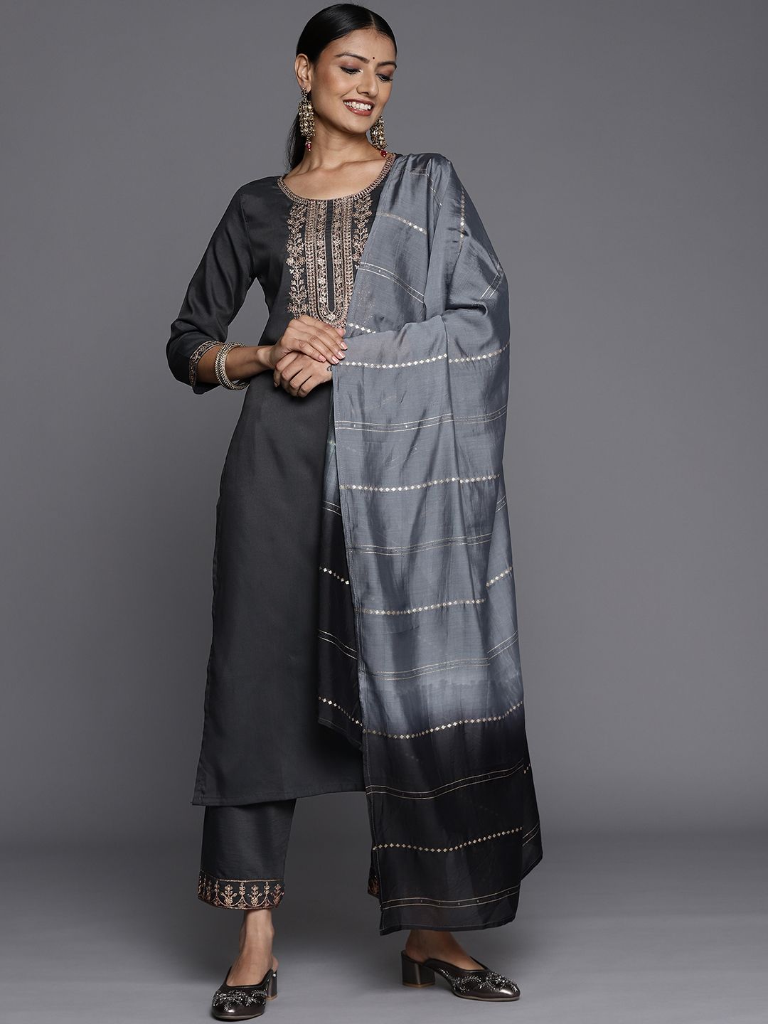 Indyancart VA Women's Grey Ethnic Motifs Yoke Design Kurta with Trousers & With Dupatta