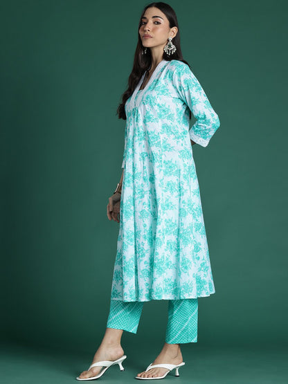 Indyancart IE Women Floral Printed Pleated Pure Cotton Kurta with Trousers