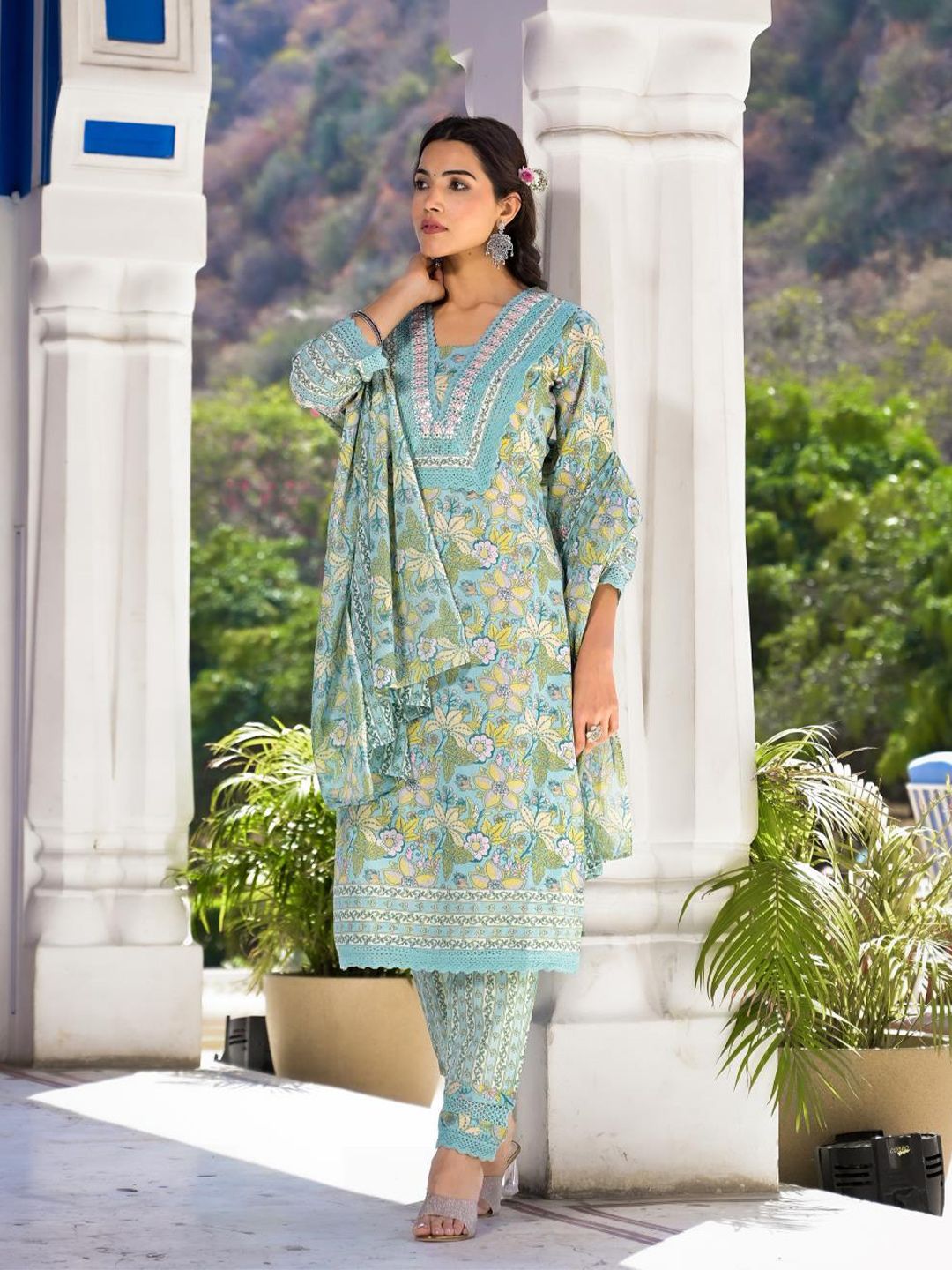 Indyancart VA Women'sFloral Printed Regular Mirror Work Pure Cotton Kurta With Trouser & Dupatta