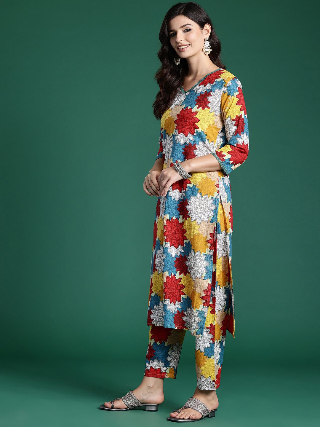 Indyancart IE Floral Printed Pure Cotton Kurta with Trousers