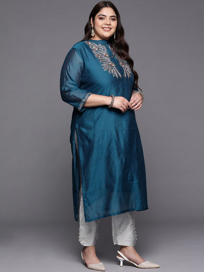 Indyancart VA Women's Plus Size Floral Yoke Design Kurta with Trousers