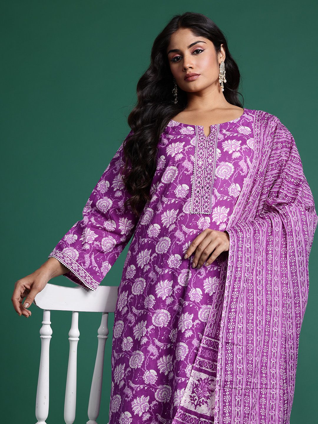 Indyancart Women's Plus Size Floral Printed Mirror Work Pure Cotton Kurta Set