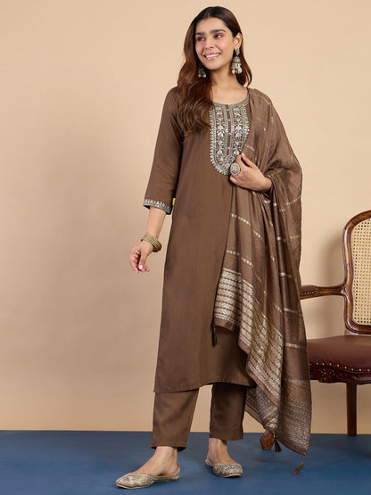 Dhiyona VV Brown Elegant Embroidered Kurta Pant Set for Women