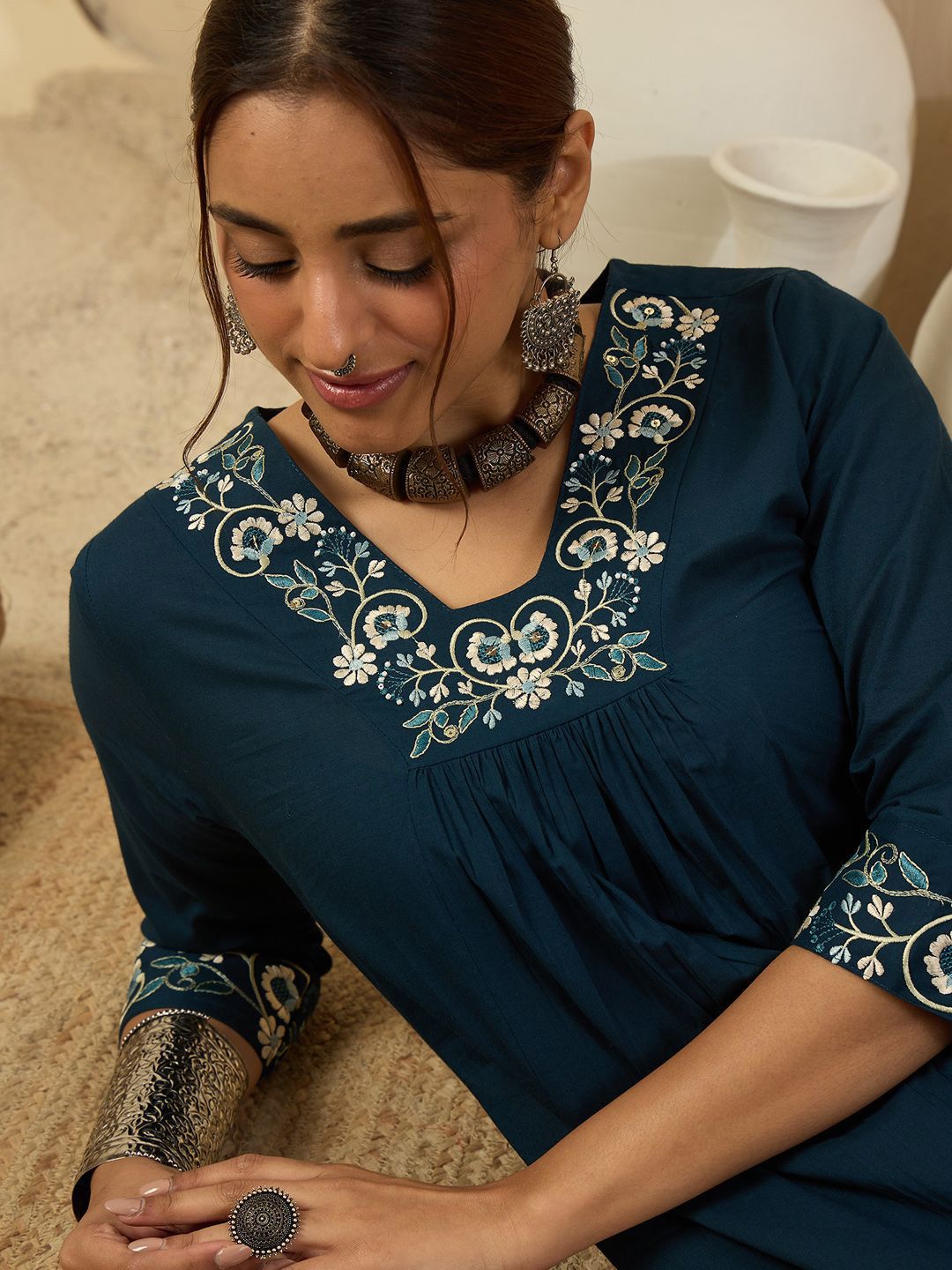 Women Ethnic Motifs Embroidered Pure Cotton Kurta with Trousers
