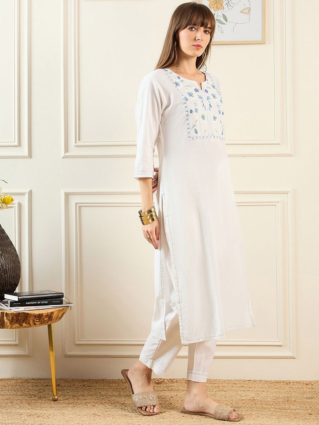 Indyancart IE Women White Kurta Sets