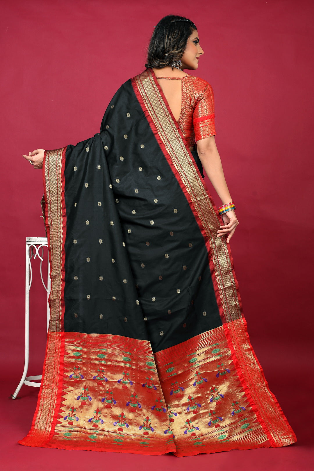 Dhiyona GR Women's Anarkali Black Zari Paithani Silk Saree