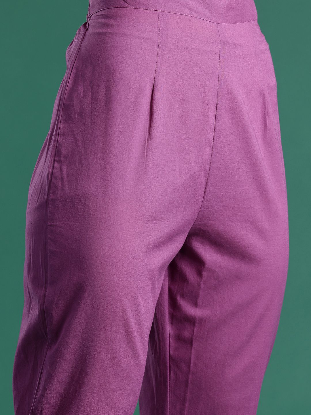 Indyancart IE Floral Embroidered Pure Cotton Kurta with Trousers