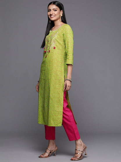 Indyancart VA Women's Green Leheriya Embroidered Pure Cotton Kurta with Trousers