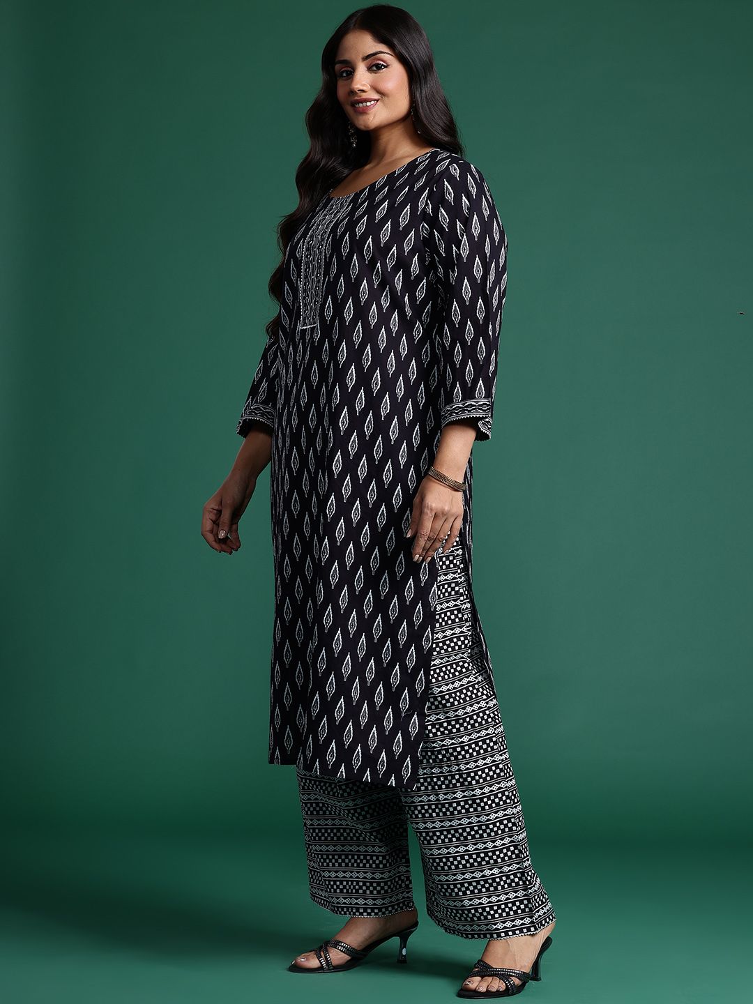 Indyancart Women's Geometric Printed Pure Cotton Kurta with Trousers & Dupatta