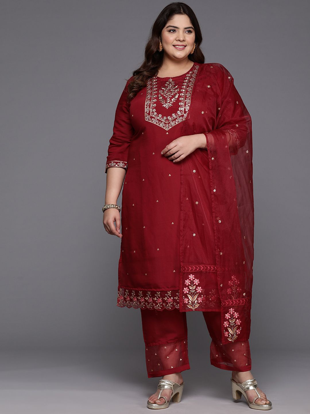 Indyancart IE Women Plus Size Floral Yoke Design Regular Kurta with Trousers & With Dupatta