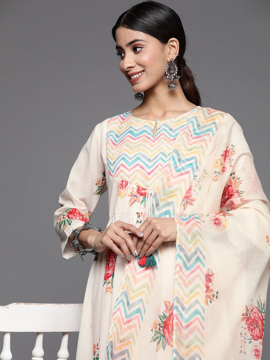 Indyancart VA Women's Floral Printed Keyhole Neck Empire Kurta Set