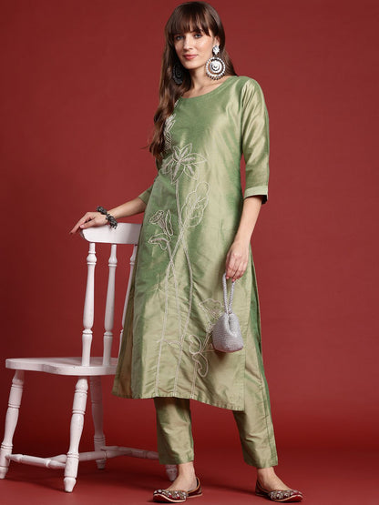 Floral Embroidered Thread Work Kurta with Trousers