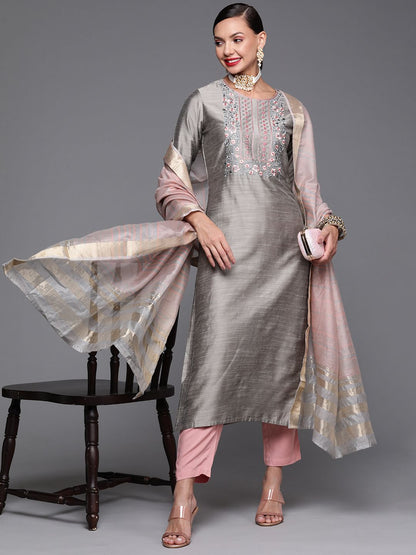Indyancart IE Women Grey Floral Yoke Design Kurta with Trousers & Dupatta