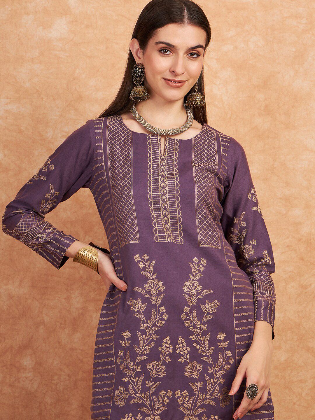 Indyancart SN Women's Woven Design Winter Pashmina Kurti With Trousers