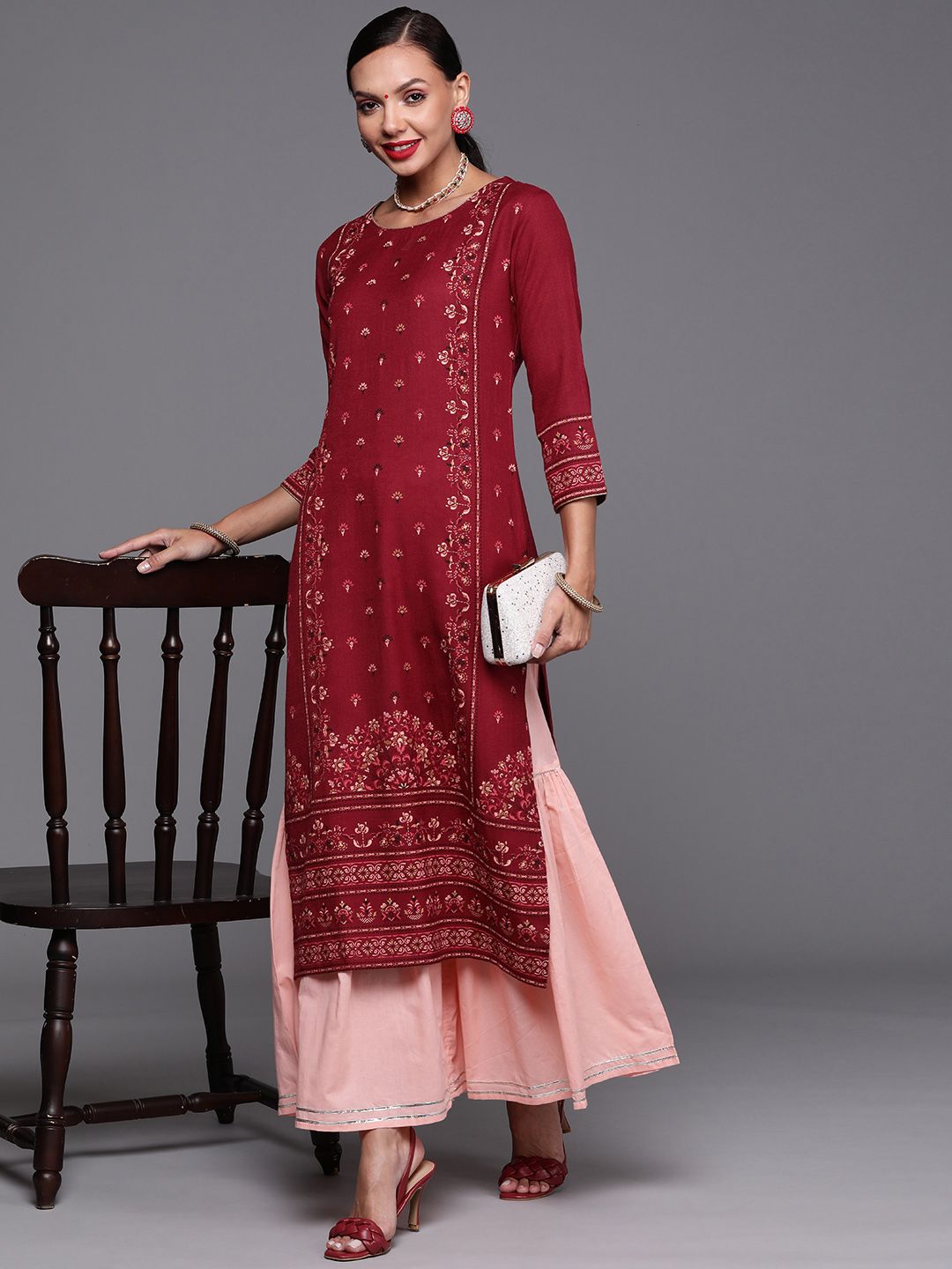 Indyancart IE Women Maroon Ethnic Motifs Foil Print Round Neck Regular Sleeves Straight Kurta