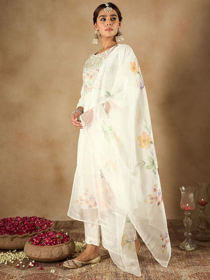 Dhiyona IE Women Floral Embroidered Regular Thread Work Kurta with Trousers & Dupatta