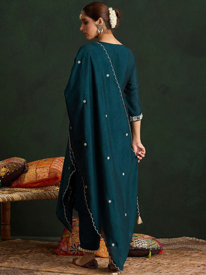 Indyancart IE Women Floral Embroidered Regular Thread Work Kurta with Trousers & With Dupatta