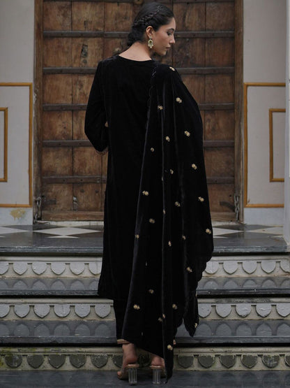 Indyancart IE Ethnic Motifs Embroidered Velvet Kurta with Trousers & Dupatta