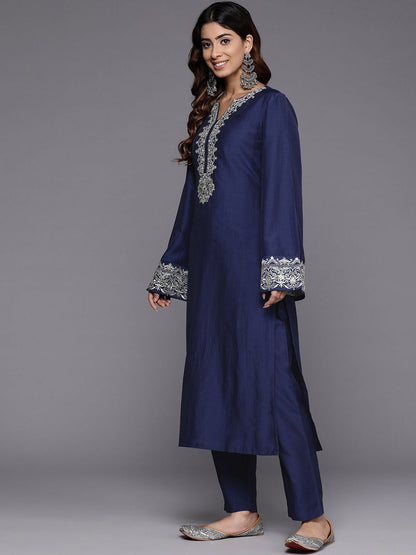 Indyancart VA Women's Ethnic Motifs Embroidered Kurta with Trousers & Dupatta