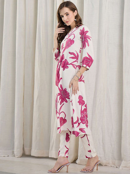 Indyancart IE Floral Printed V-Neck Tunic & Trousers