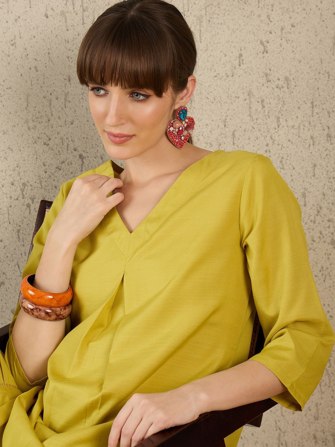 Women Solid Kurta with Trouser