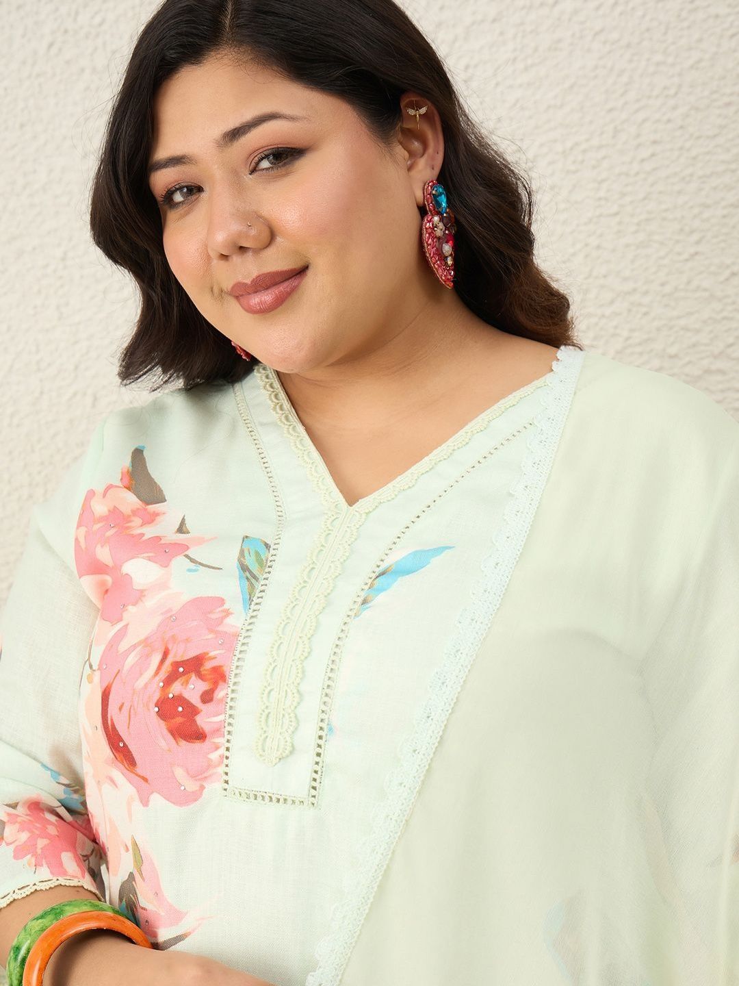Indyancart Women's Floral Printed Regular Kurta with Trousers & With Dupatta