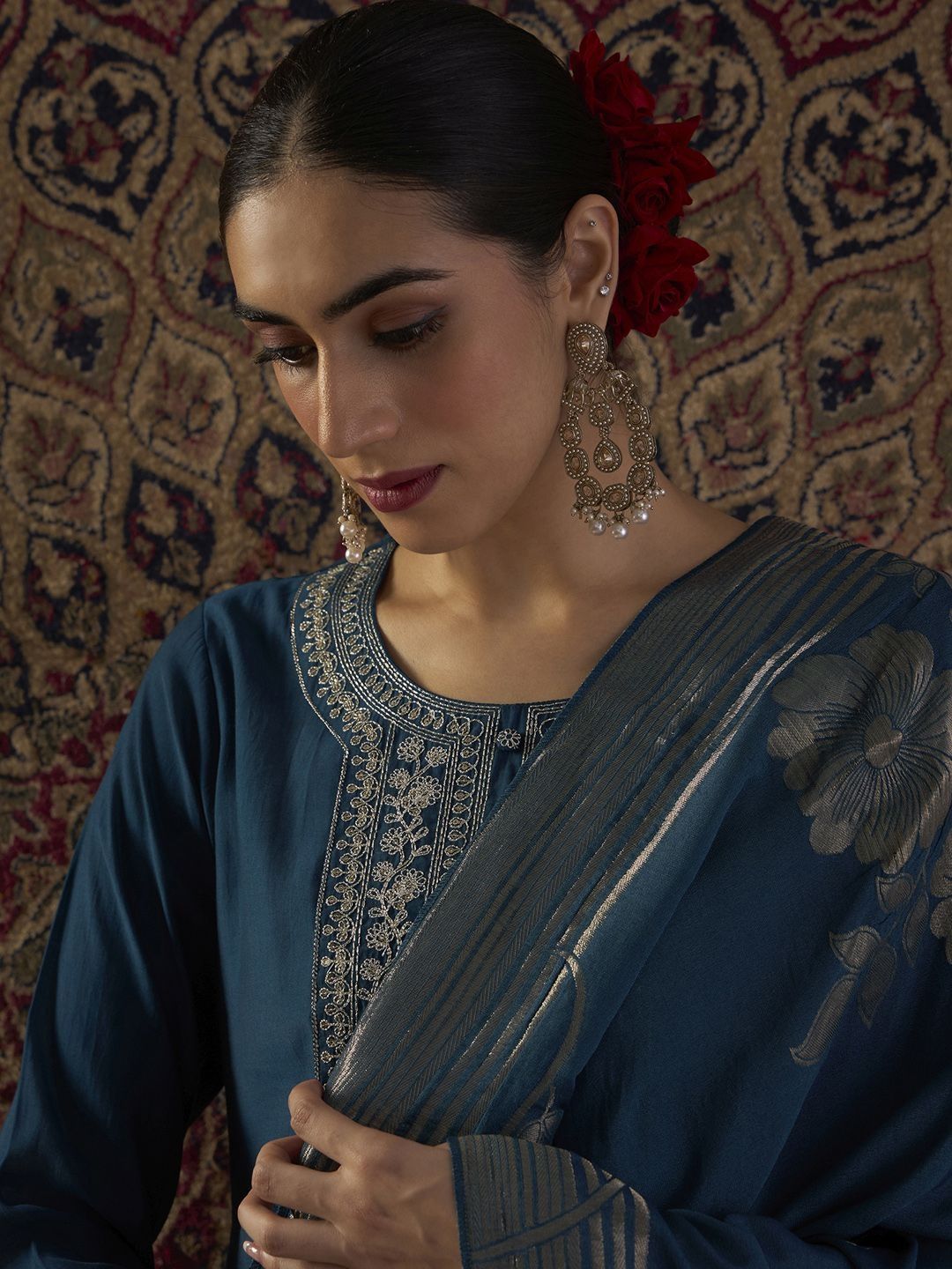 Ethnic Motifs Embroidered Round Neck Thread Work Kurta With Trousers & Dupatta