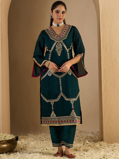Women Ethnic Motifs Printed Kurta with Trousers