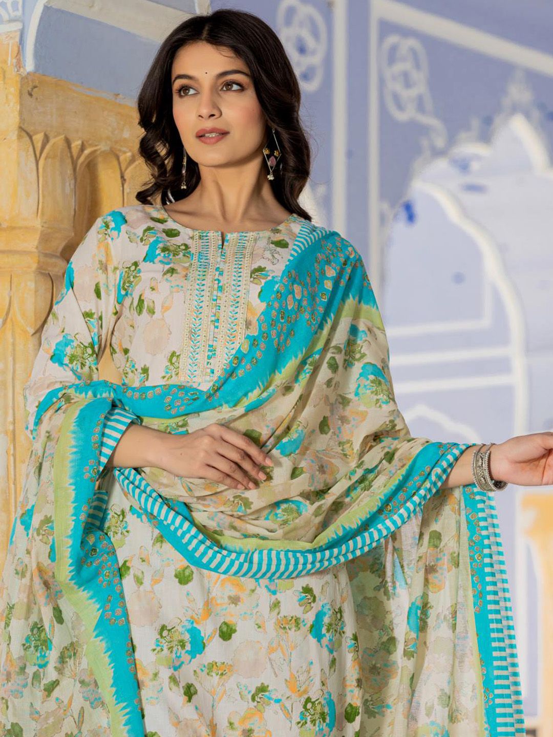 Indyancart VA Women'sFloral Printed Regular Beads and Stones Kurta with Trouser & Dupatta