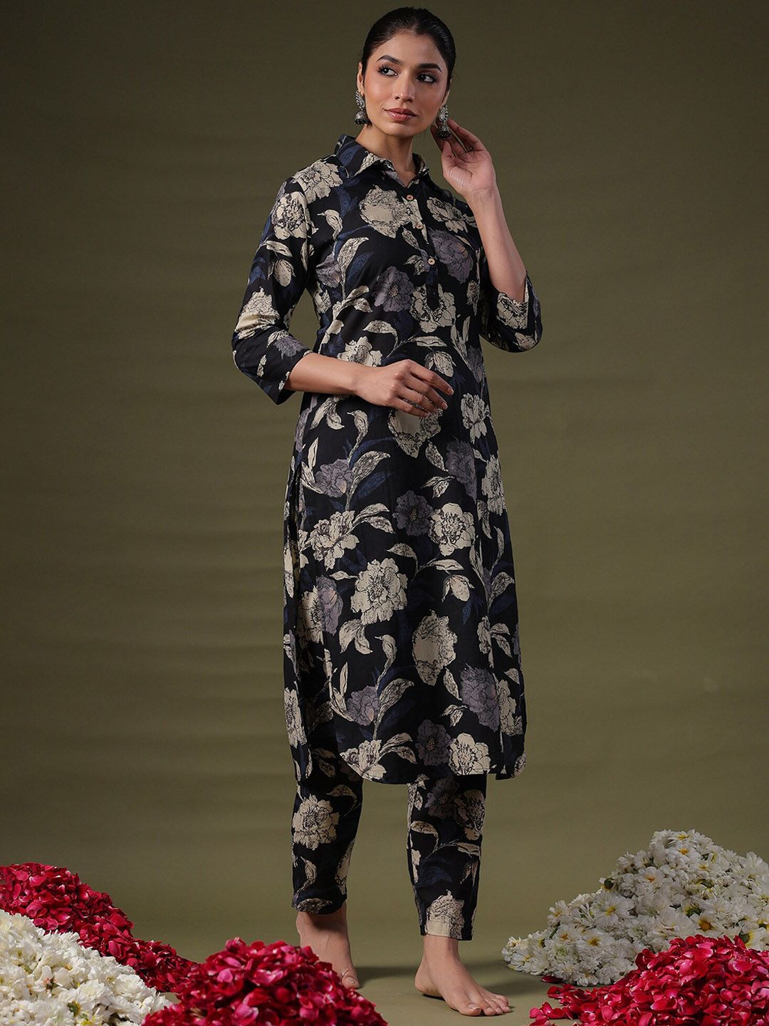 Dhiyona IE Black Floral Printed Shirt Collar Straight Pure Cotton Kurta With Trouser