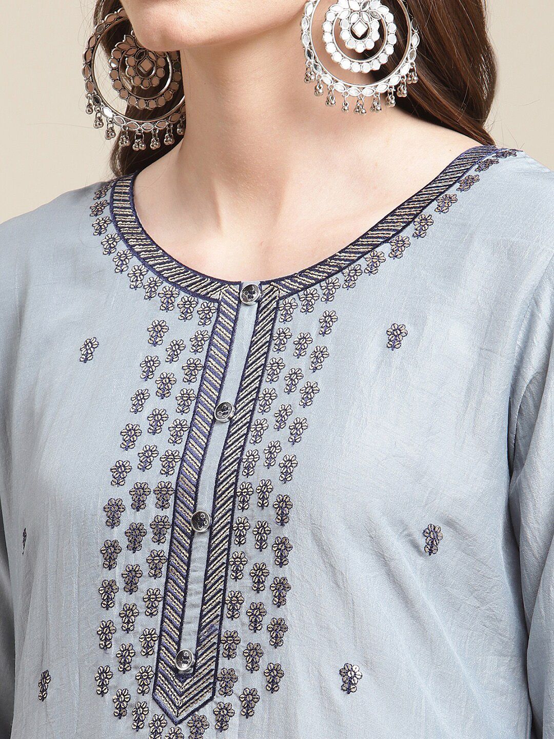 Indyancart VA Women's Grey & Navy Blue Floral Embroidered Kurti with Trousers & With Dupatta