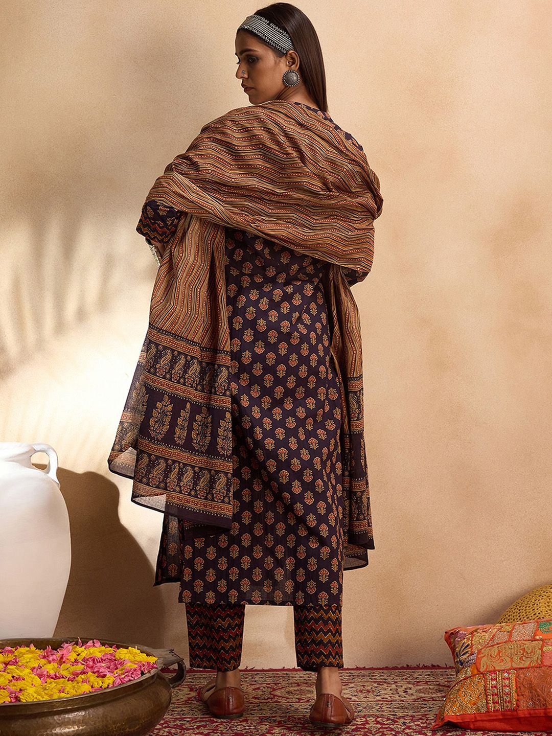 Indyancart IE Floral Printed Pure Cotton Straight Kurta with Trousers & Dupatta