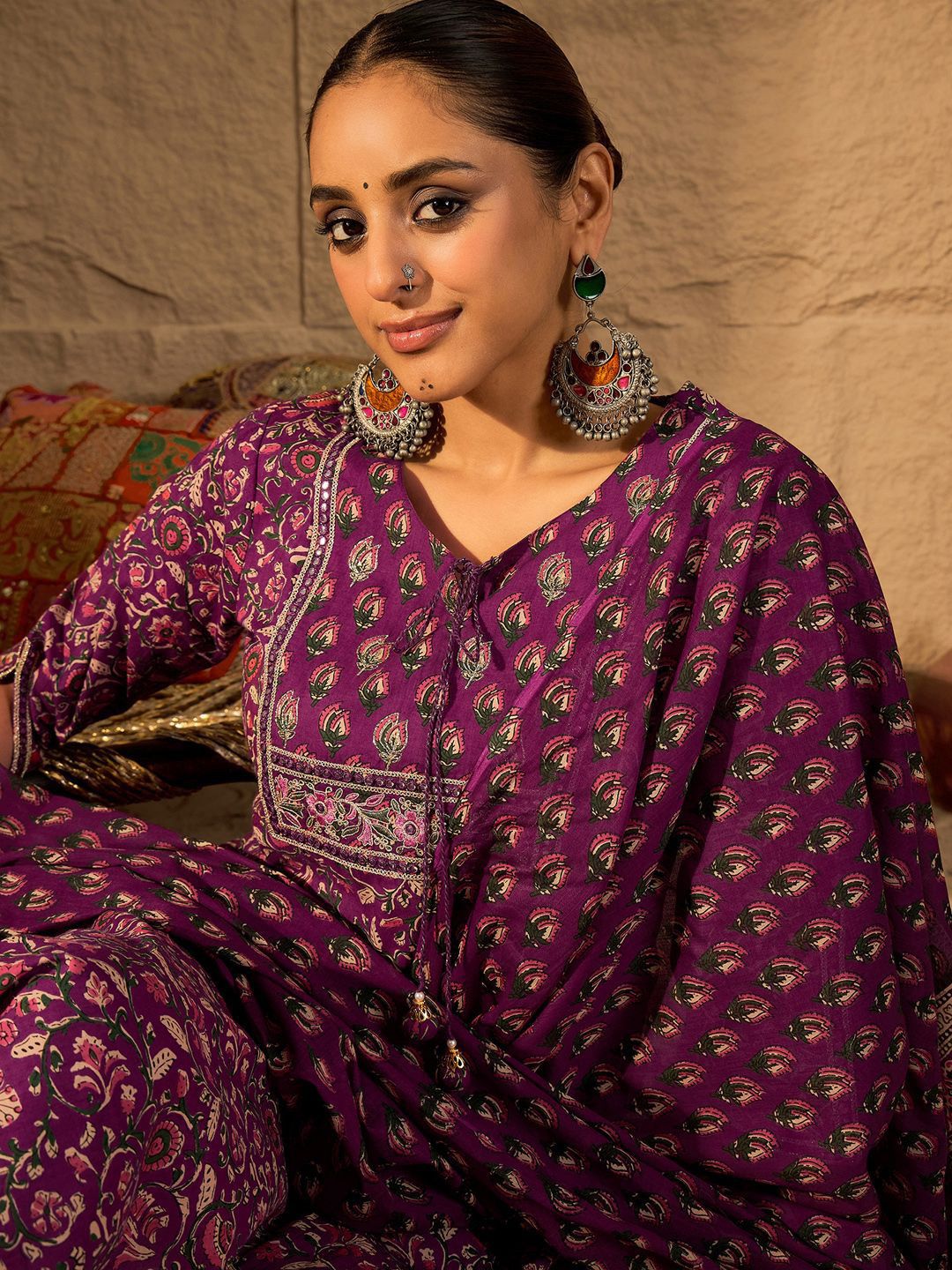 Women Floral Printed Regular Pure Cotton Straight Kurta with Trousers & Dupatta