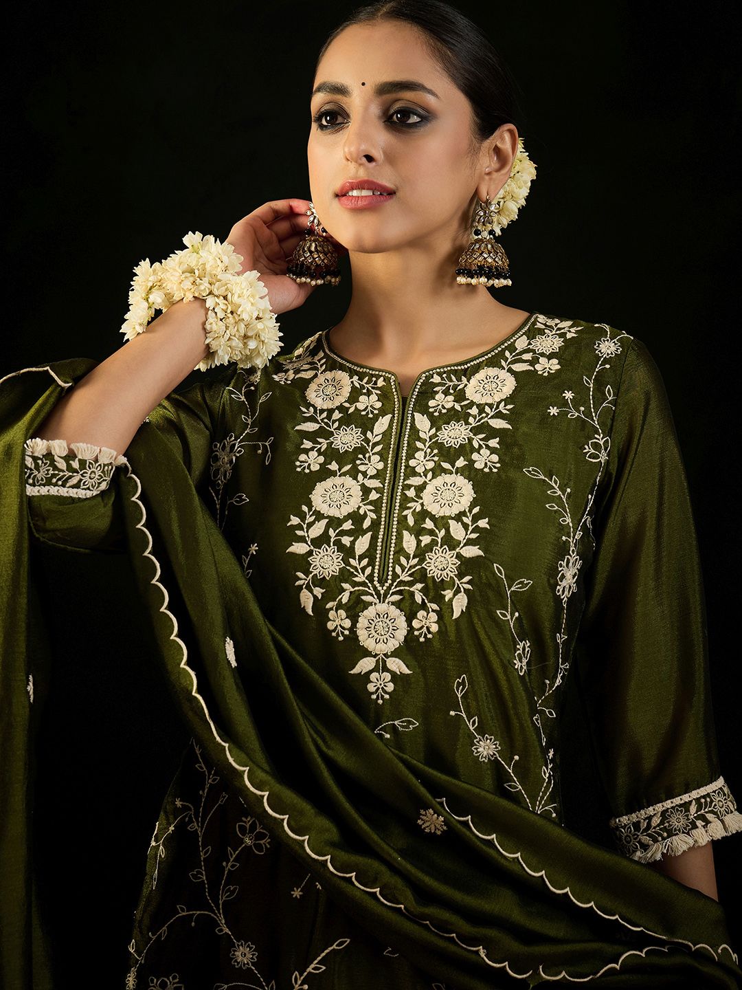 Dhiyona IE Ethnic Motifs Embroidered Straight Kurta With Trousers & Dupatta