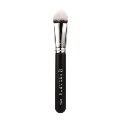 Pro Arte Kabuki Triangle Brush - AK89