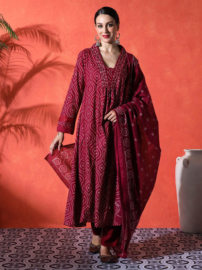 Indyancart SN Women's Floral Embroidered A-Line Pure Cotton Kurta & Trousers Kurta Set