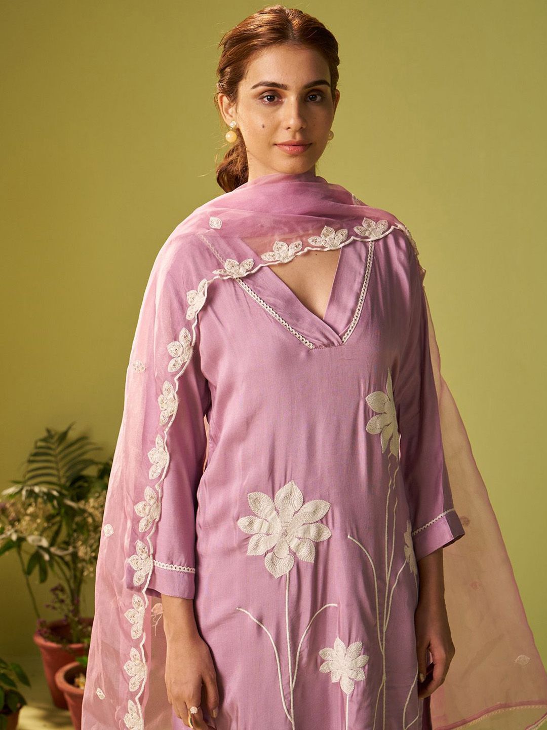 Women Floral Embroidered Kurta with Trousers & Dupatta