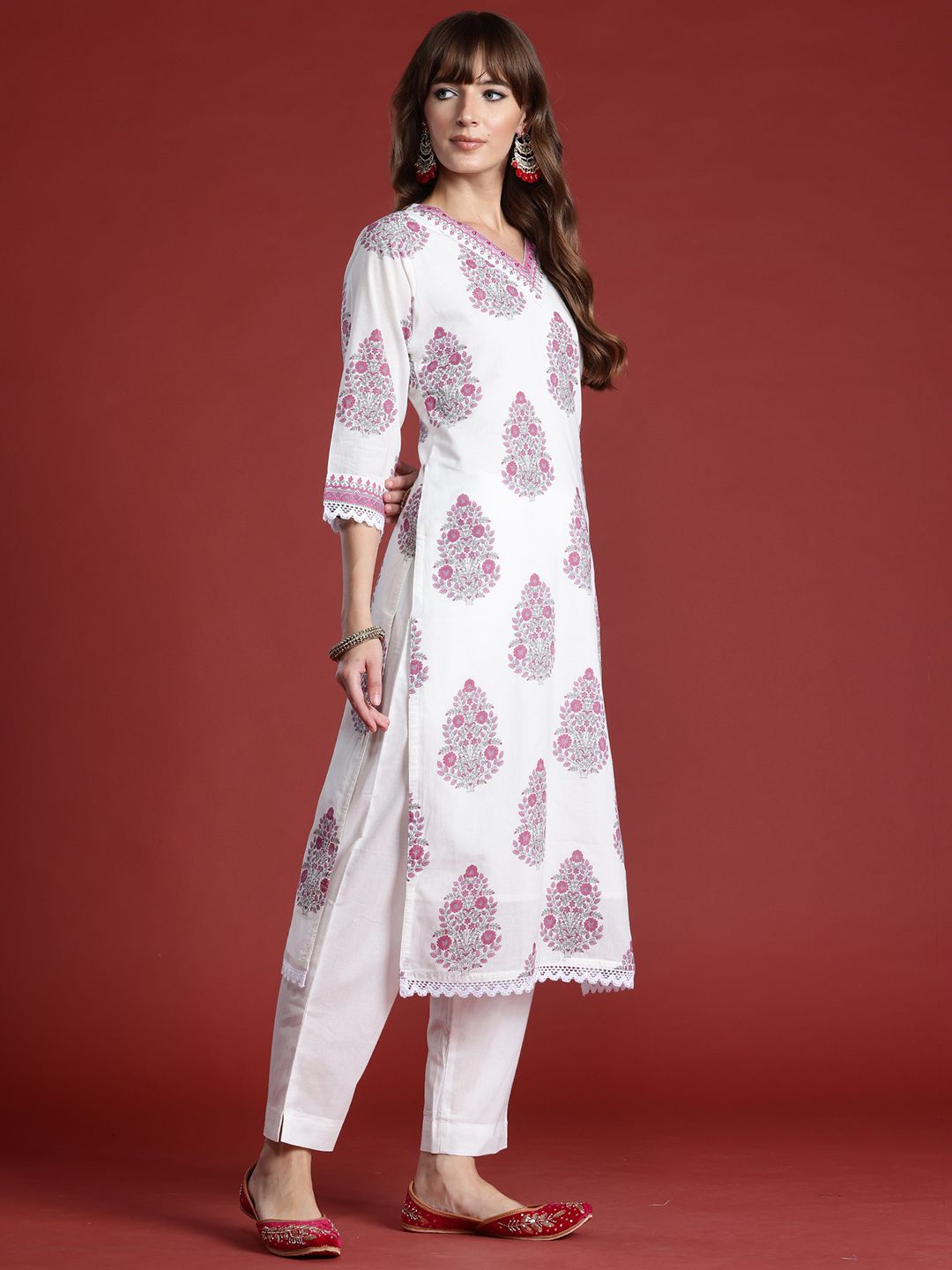 Indyancart IE Floral Printed Sequinned Pure Cotton Kurta with Trousers & With Dupatta