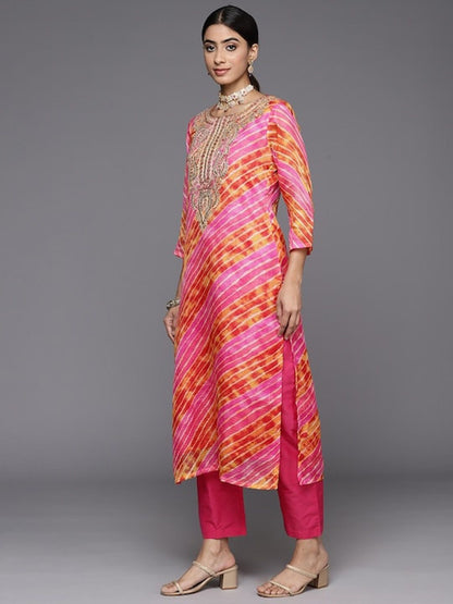 Dhiyona VA Women'sPink Leheriya Printed Thread Work Straight Kurta & Trousers & With Dupatta